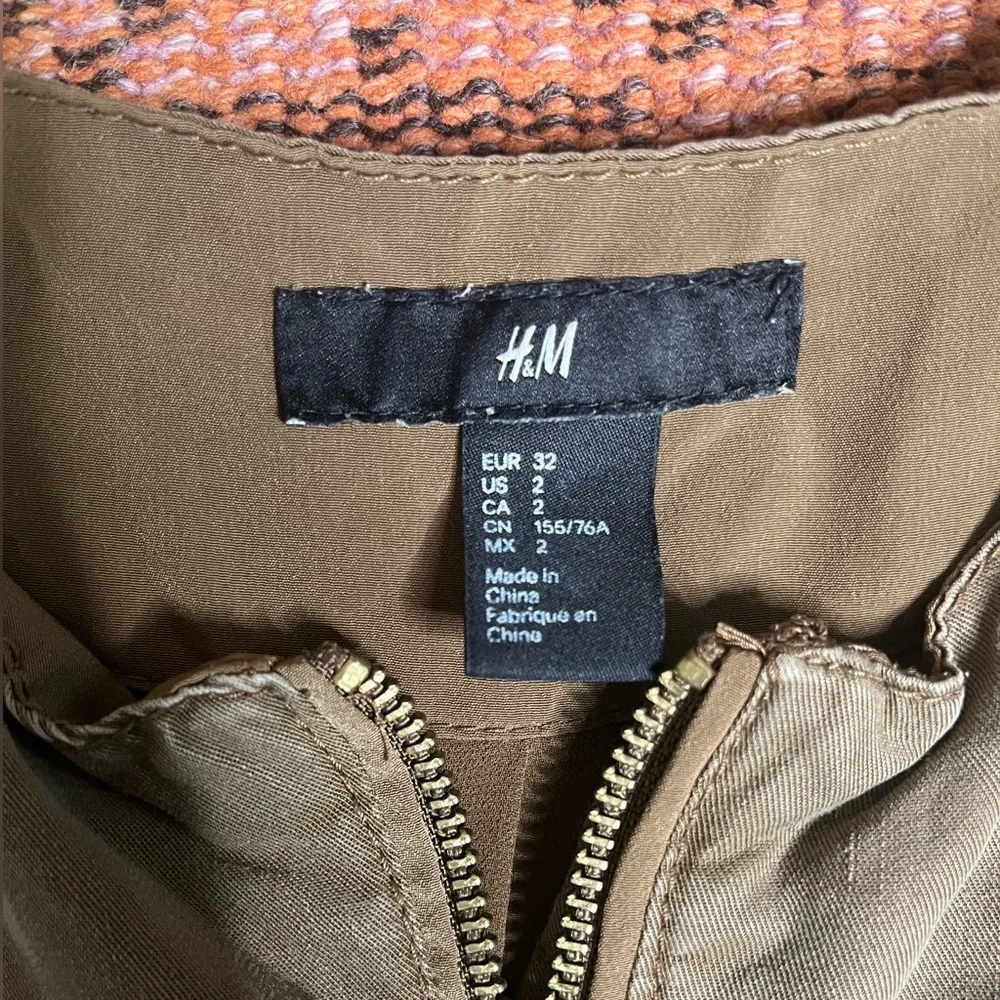 H&M Zip Top - Picture 3 of 3